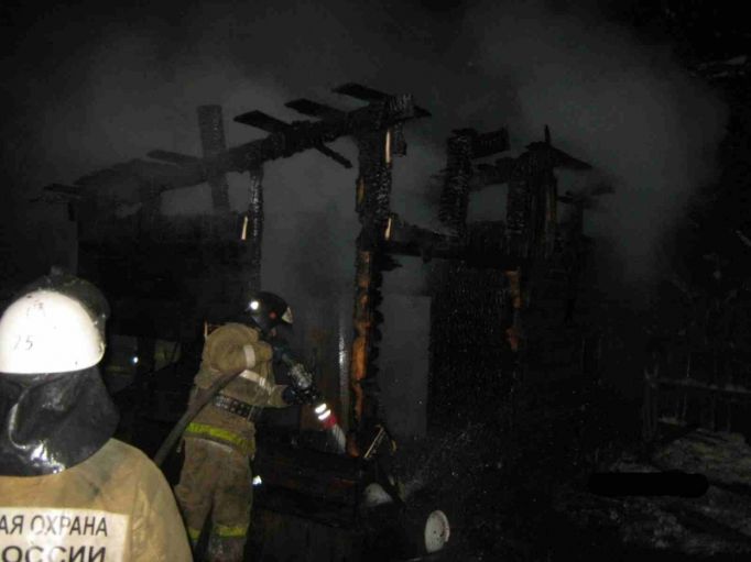 В Щекинском районе выгорела баня 
