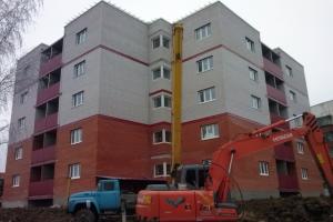 Евгений Авилов проинспектировал строительство домов в Скуратово.