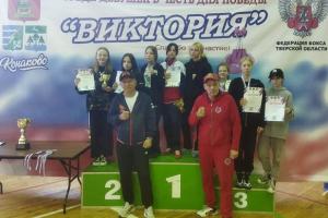 Тулячки завоевали 3 золотых медали на турнире по боксу «Виктория» .