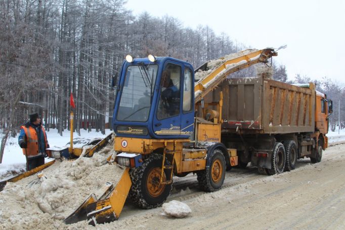В Тульской области почти 1200 единиц техники готовы убирать дороги в зимний сезон