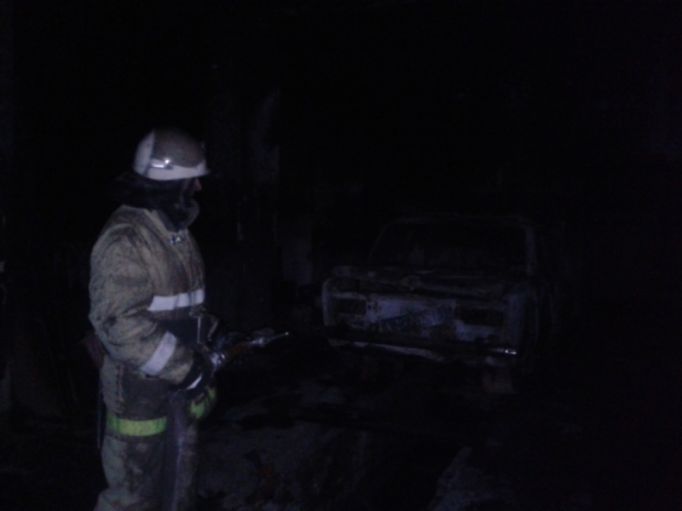 В Кимовском районе сгорела легковушка