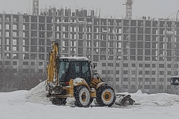 Тульские предприятия подключились к уборке снега