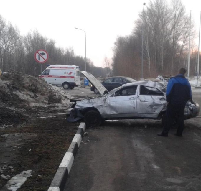 В Донском перевернулась "Лада": водитель доставлен в больницу 
