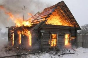 В Щекине при пожаре пострадал человек.