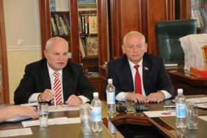 Александр Прокопук и Олег Осадчий обсудили перспективы сотрудничества Тулы и Керчи.