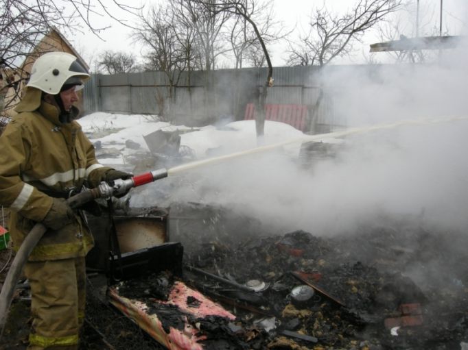 В Щекинском районе дотла сгорела дача