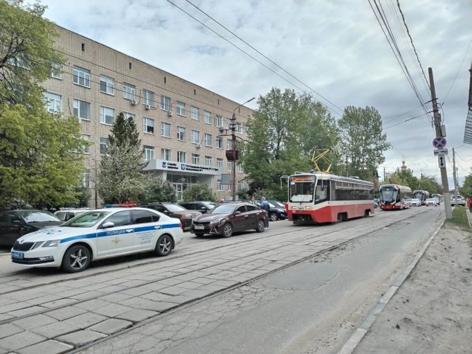 Из-за ДТП на улице Коминтерна в Туле встали трамваи