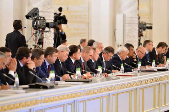 Груздев доложил Путину об экономической ситуации в регионе