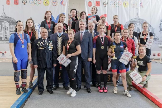 Министр спорта Тульской области Андрей Журавлев доволен развитием тяжелой атлетики