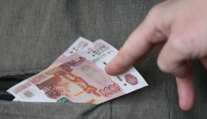 В Туле сотрудницу ГИБДД оштрафовали на 2,5 млн руб. за взятки