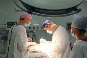 Тульские врачи провели биопсию сторожевых узлов пациенту с меланомой.