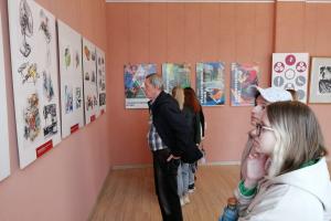 В галерее Тульского отделения Союза художников работает выставка студенческих работ.