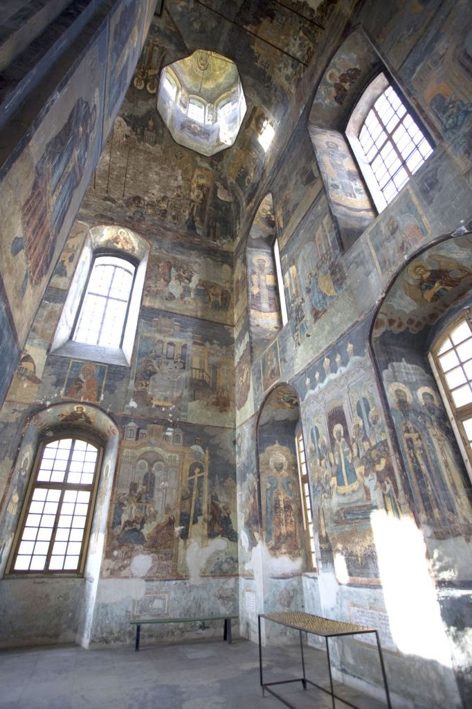 Уникальные фрески  и иконостас Успенского храма восстановят