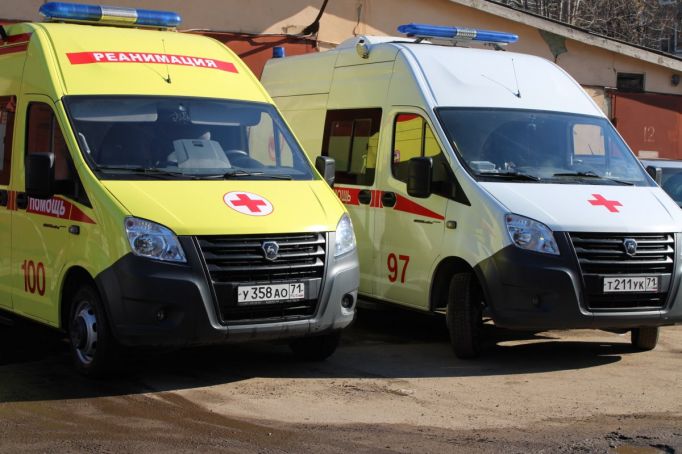 Лобовая авария в Туле на Кутузова: 4 человека в больнице