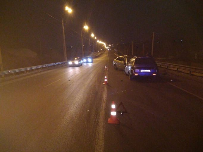 В Тульской области столкнулись три автомобиля – трое пострадавших 