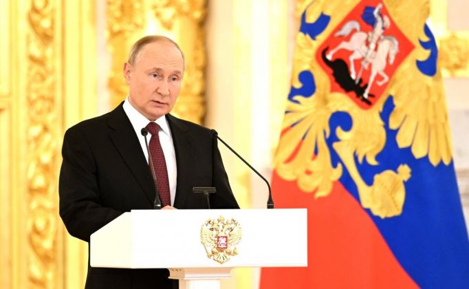 Владимир Путин подписал договоры о вхождении ЛДНР и освобожденных областей в состав РФ