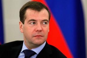 Медведев нацелил кандидатов на открытое и честное предварительное голосование.