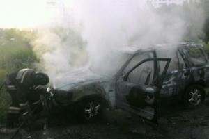 Утром в Туле сгорели 2 автомобиля.