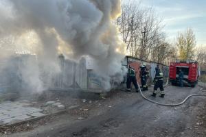 В Новомосковске мужчина погиб при пожаре в гараже.