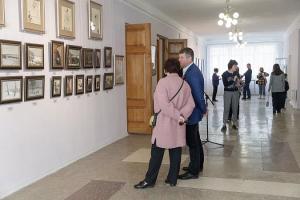 В Туле представили работы творческого союза художников Кукрыниксов.