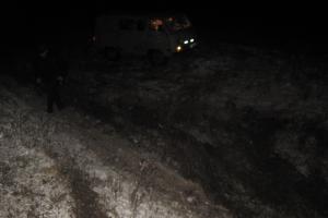 В Тульской области опрокинулся "УАЗ", двое пострадавших.
