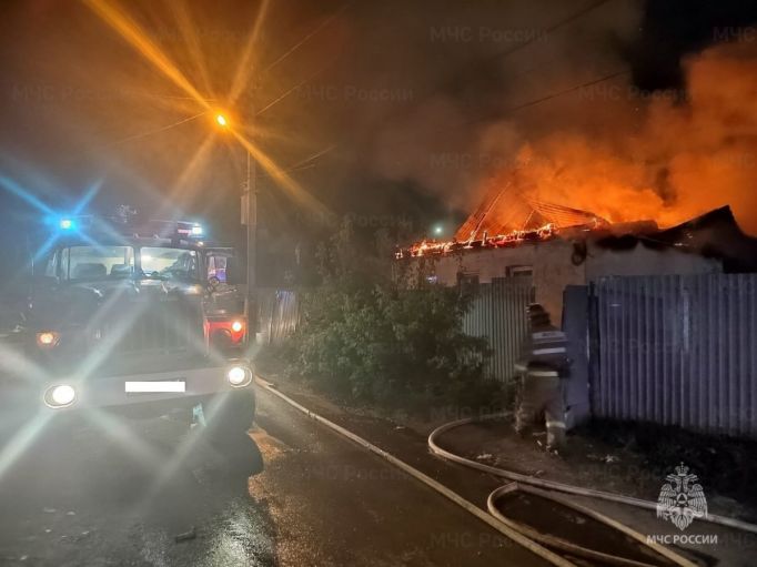 Спасатели поделились подробностями ночного пожара в Туле