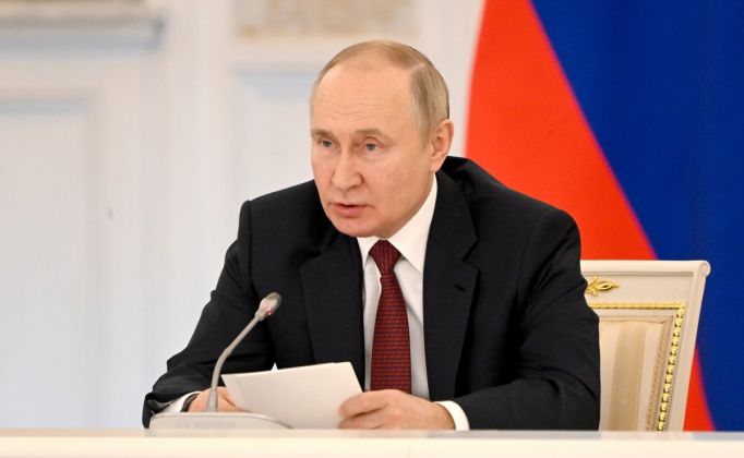 Владимир Путин: Среди тех, кто трудится, не должно быть бедных людей