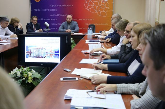 Новомосковцам порекомендовали усилить работу по борьбе с наледью