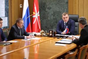 Алексей Дюмин провел встречу с министром финансов Тульской области Владимиром Юдиным.
