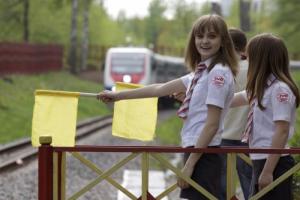 В Новомосковске открылась обновленная детская железная дорога.