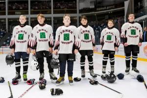 В Туле состоялось открытие Кубка федерации хоккея среди дворовых команд.