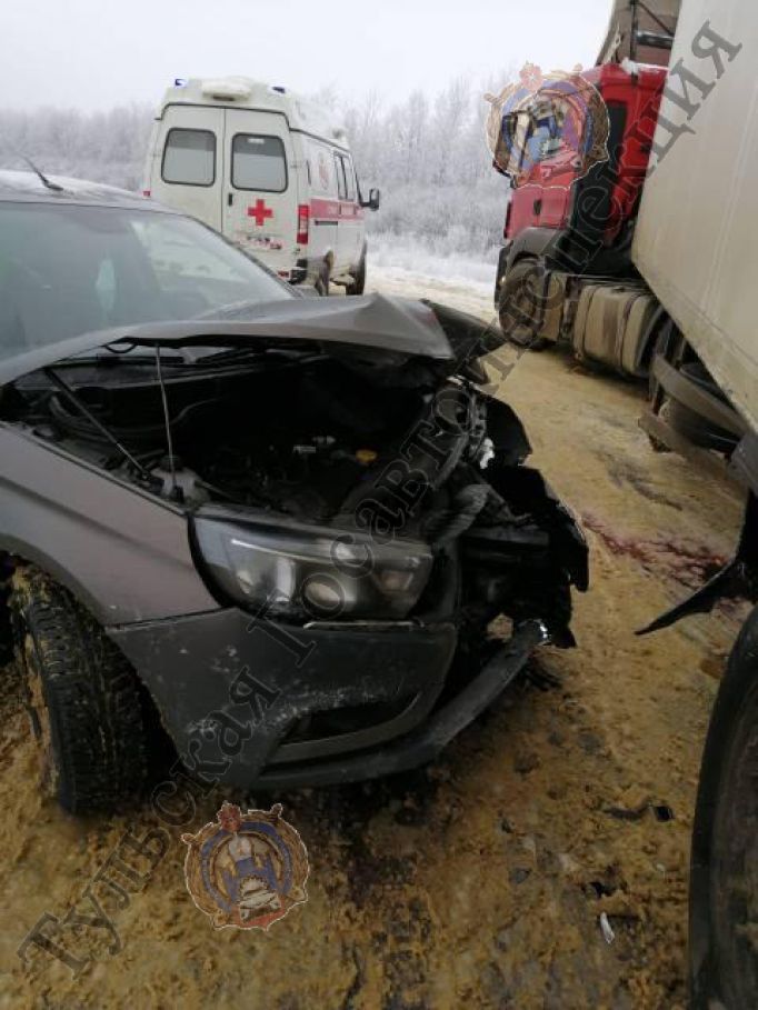 В Куркинском районе 6-летняя пассажирка «Лады» пострадала в ДТП с большегрузом