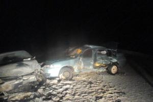 В Тульской области столкнулись два автомобиля, трое пострадали.