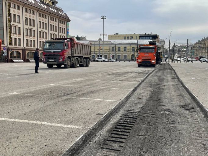 В Туле начался ремонт площади Ленина