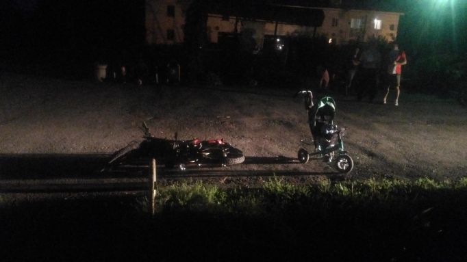 В Тульской области 25-летний водитель мопеда сбил женщину с двухлетним ребенком