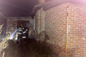 Житель Ефремовского района погиб при пожаре в деревенском доме.