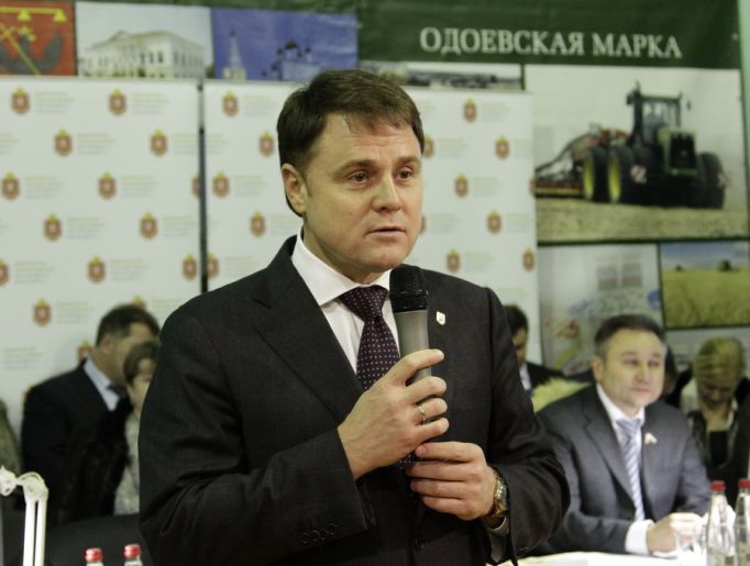 Сегодня в ТИ: Груздев о главе администрации Одоевского района: Он разучился работать