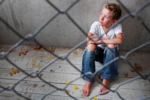 Задержание мальчика в подсобке магазина в Узловском районе прокомментировала уполномоченный по правам ребенка .