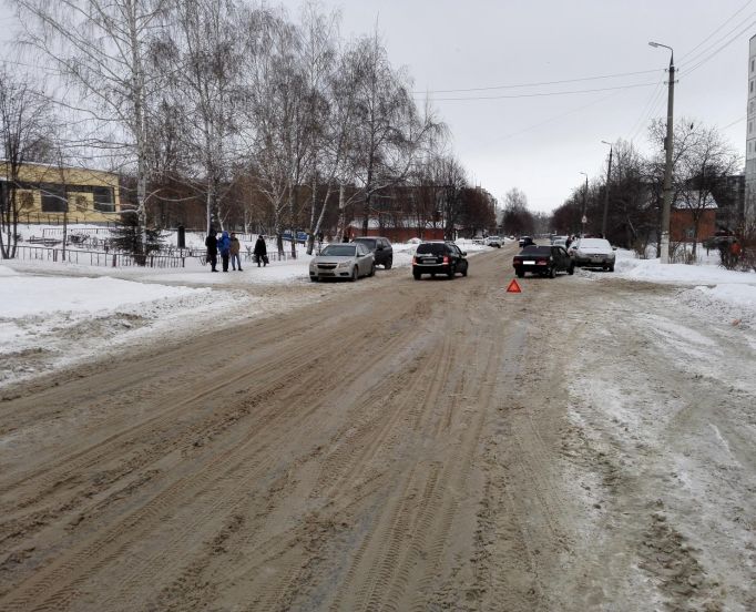 Подросток попал под колеса "девяносто девятой" в Киреевске 