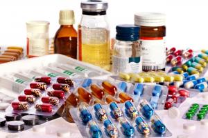 Заведующую тульской аптеки оштрафовали за неправильное хранение лекарств.