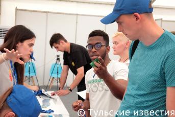 Алексей Дюмин проинспектировал готовность площадки  форума «Инженеры будущего – 2022»