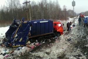 В Суворовском районе мусоровоз столкнулся с электричкой, пострадавших нет.