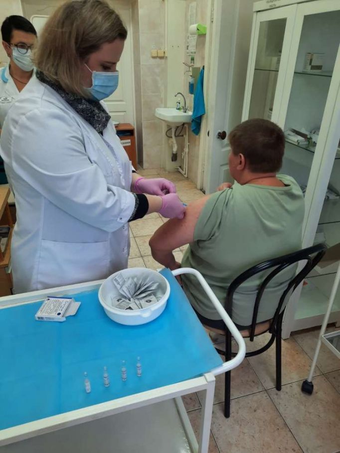 В Чернском районе проходит вакцинация пожилых и инвалидов 