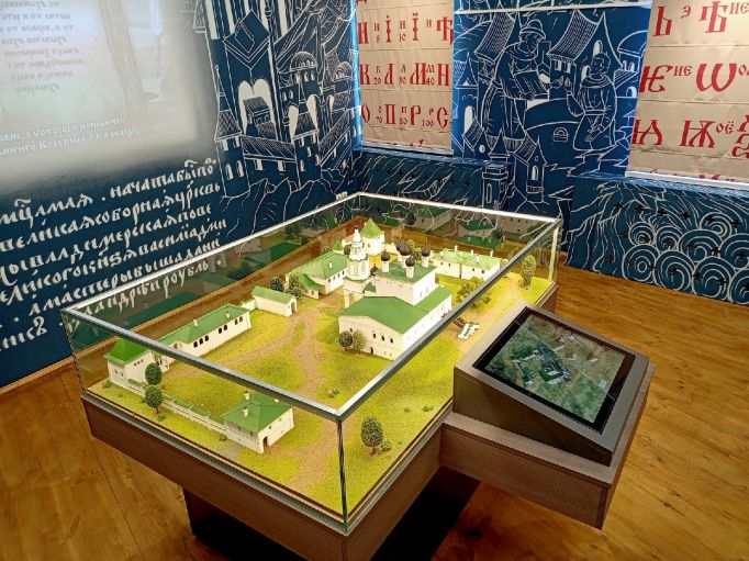 Алексей Дюмин посетил экспозицию в музее Одоевского княжества 
