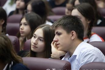 Екатерина Мизулина встретилась с тульскими студентами