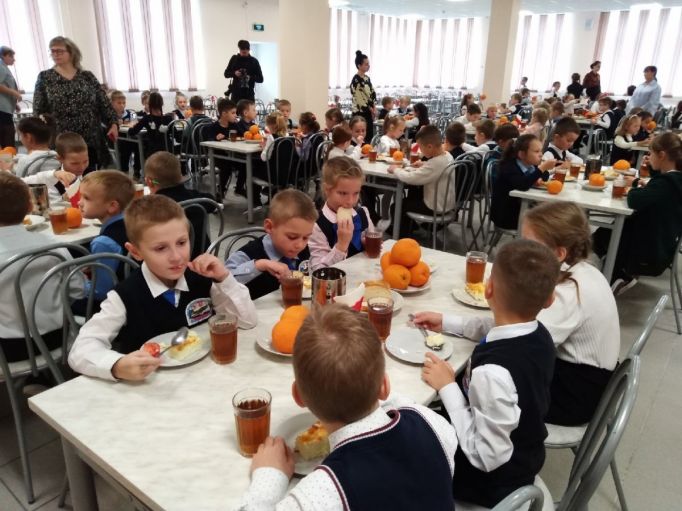 Неделимый апельсин, или Кушать подано! Что едят тульские школьники?