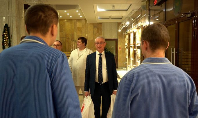 Представители тульского правительства навестили земляков в военных госпиталях Москвы